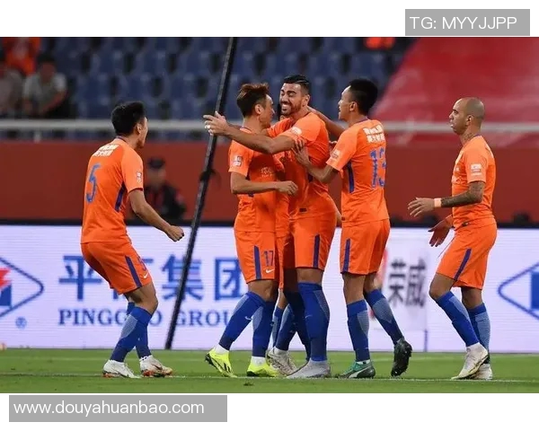 豪门足球俱乐部高调官宣成功签下世界级巨星强援震撼足坛 豪门足球俱乐部高调官宣成功签下世界级巨星强援震撼足坛