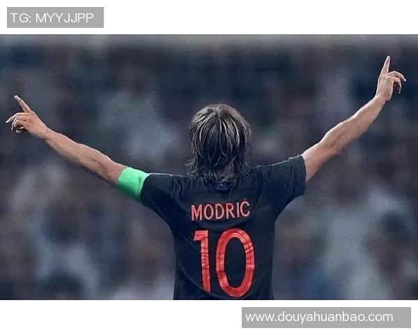 世界足坛最具魅力与帅气的足球明星大集锦,颜值与球技并存的经典瞬间 世界足坛最具魅力与帅气的足球明星大集锦,颜值与球技并存的经典瞬间